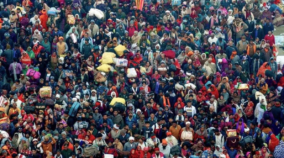 महाकुंभ भगदड़ के बाद यूपी सरकार का फैसला, मेला क्षेत्र नो व्हीकल जोन घोषित, वीवीआईपी पास भी किए गए रद्द