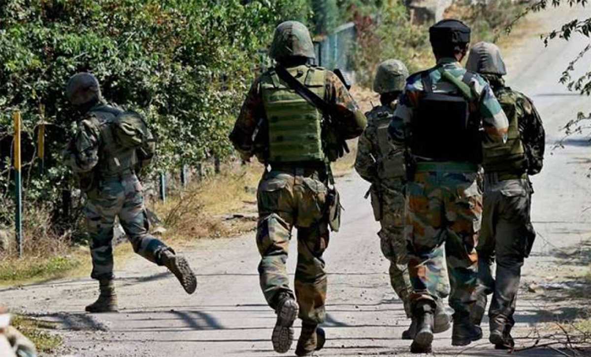 श्रीनगर मुठभेड़ में दो आतंकवादी ढेर श्रीनगर मुठभेड़ में दो आतंकवादी ढेर