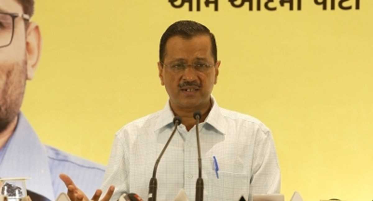 गुजरात चुनाव पर सीएम अरविंद केजरीवाल ने की भविष्यवाणी, गुजरात विधानसभा चुनाव जीत रही आप गुजरात चुनाव पर सीएम अरविंद केजरीवाल ने की भविष्यवाणी, गुजरात विधानसभा चुनाव जीत रही आप