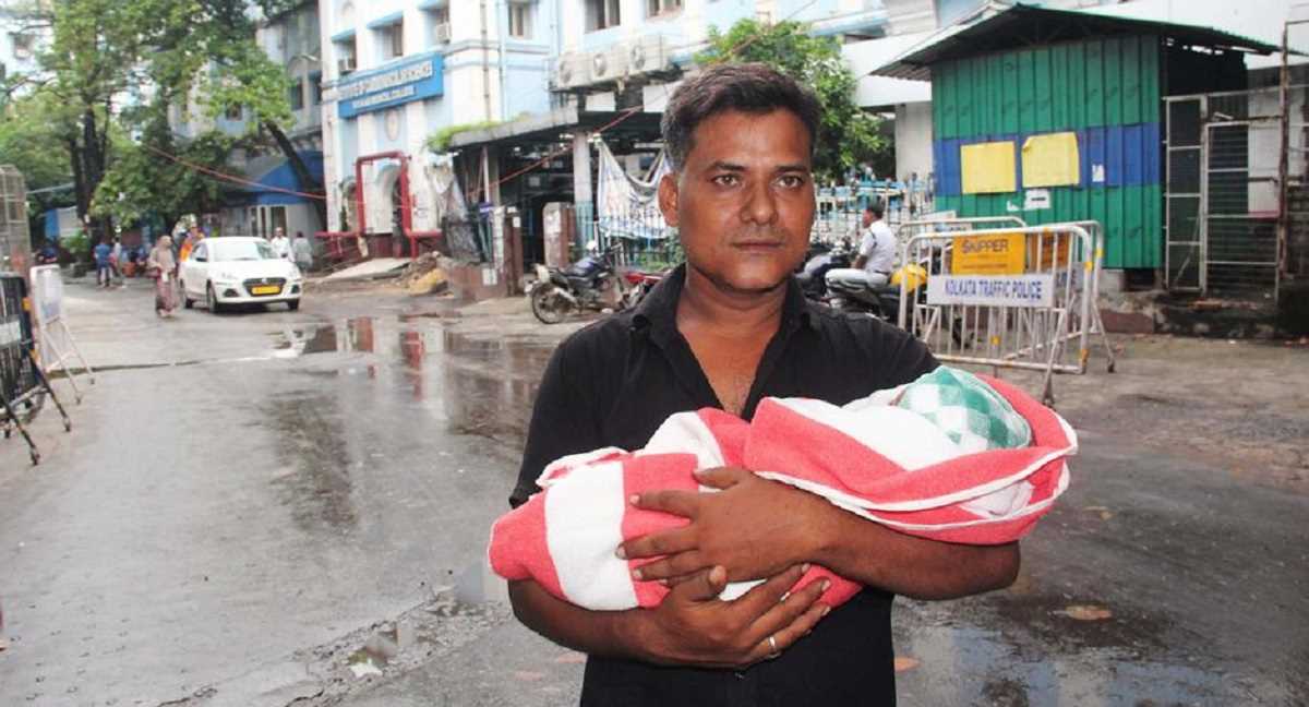 आखिर कब तक चलेगी जूनियर डॉक्टरों की हड़ताल?