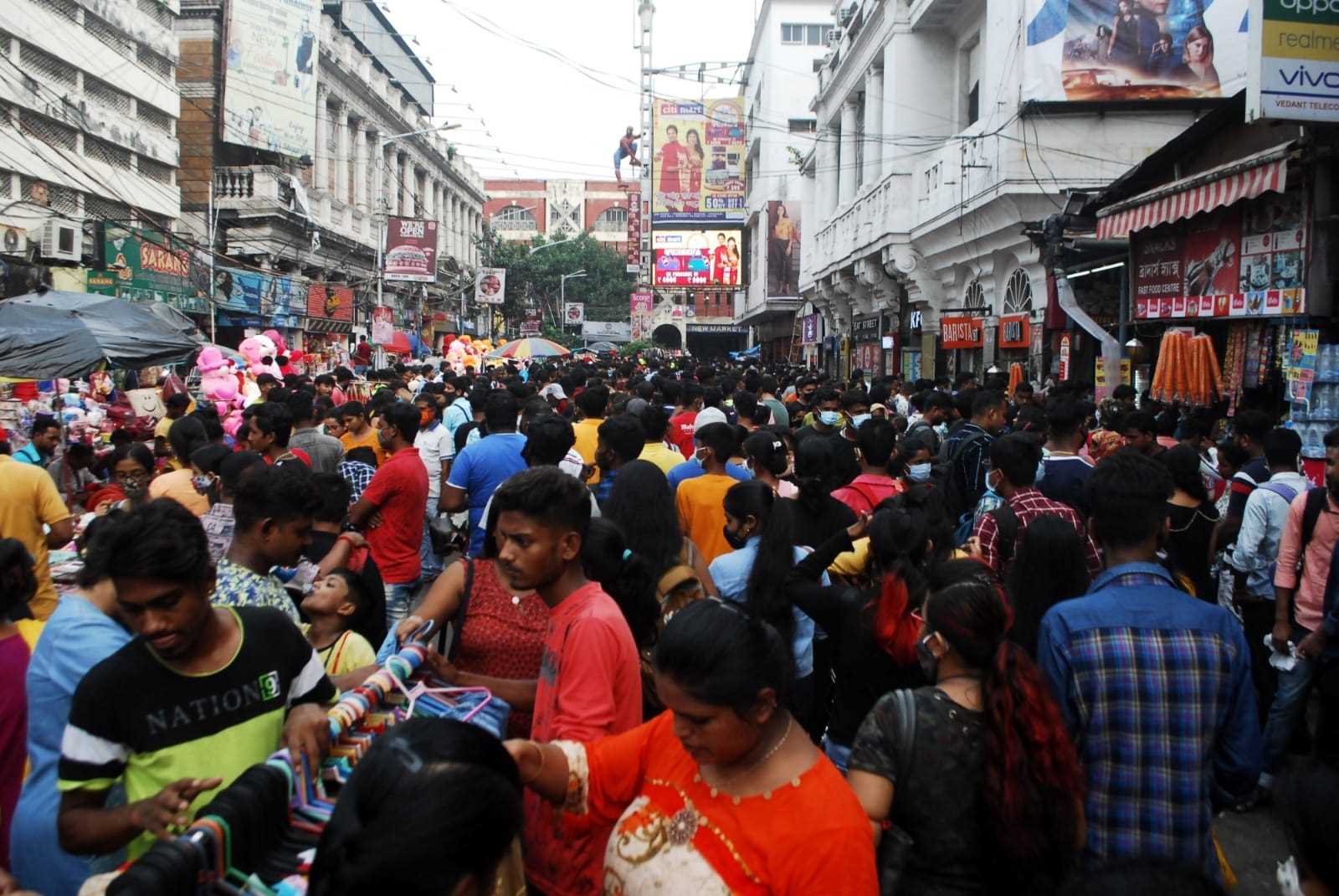 बढ़ती अर्थव्यवस्था के बीच उपभोक्ताओं के मामले में भारत 29 देशों में सबसे आगे, नौकरी की संभावनाएं भी बढ़ी बढ़ती अर्थव्यवस्था के बीच उपभोक्ताओं के मामले में भारत 29 देशों में सबसे आगे, नौकरी की संभावनाएं भी बढ़ी