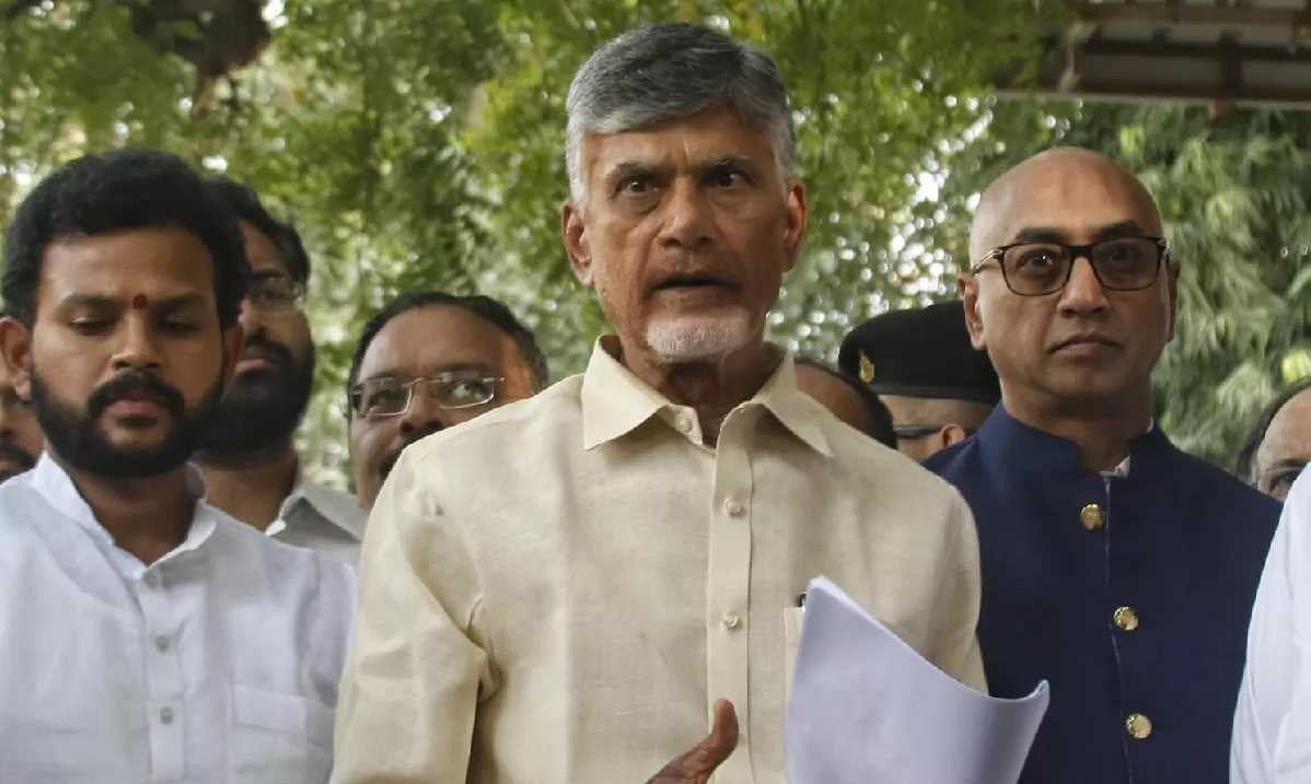 चंद्रबाबू नायडू की नियमित जमानत मंजूर चंद्रबाबू नायडू की नियमित जमानत मंजूर