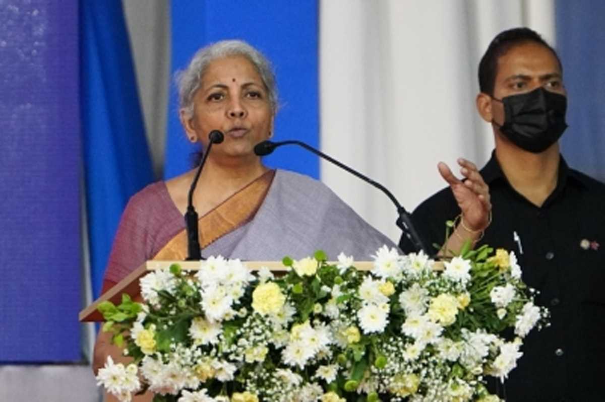 मैंने तेलंगाना अधिकारी से कुछ भी आपत्तिजनक नहीं कहा : सीतारमण