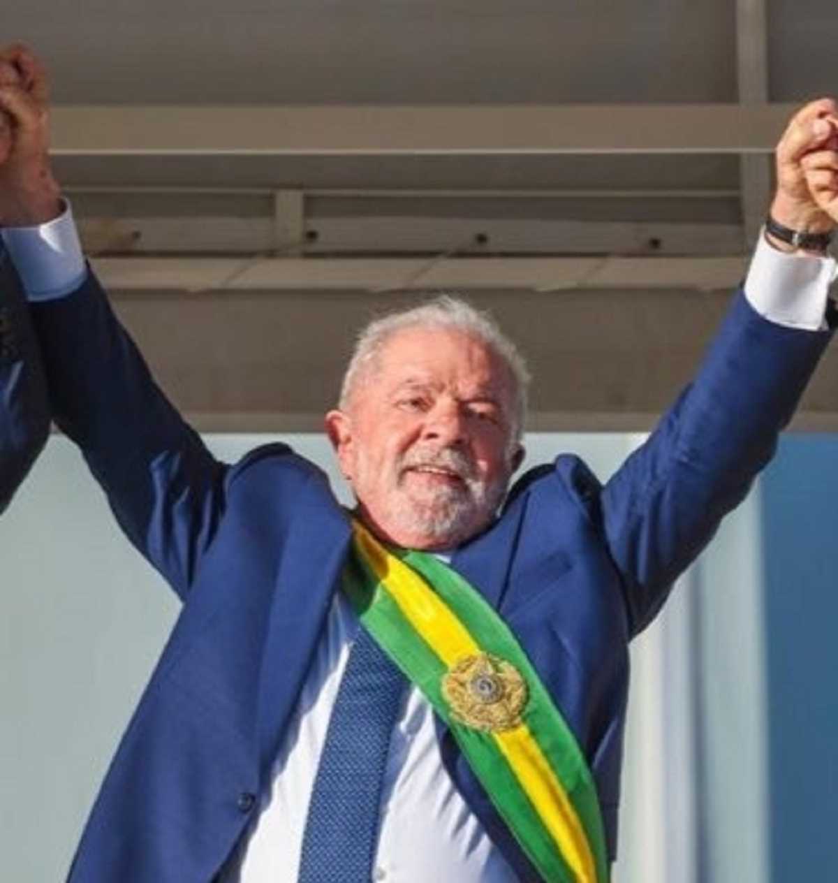 ब्राजील- तीसरी बार राष्ट्रपति बने लूला डा सिल्वा:​​​​​​10 हजार सुरक्षा बलों की मौजूदगी में ली शपथ, साइकिल पर समारोह देखने पहुंचे लोग