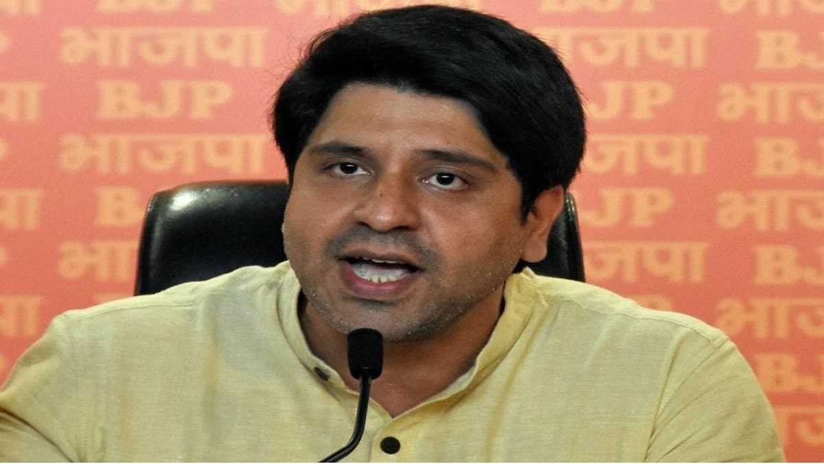 शहजाद पूनावाला ने राजेंद्र नगर में हुई घटना के लिए आप को जिम्मेदार ठहराया