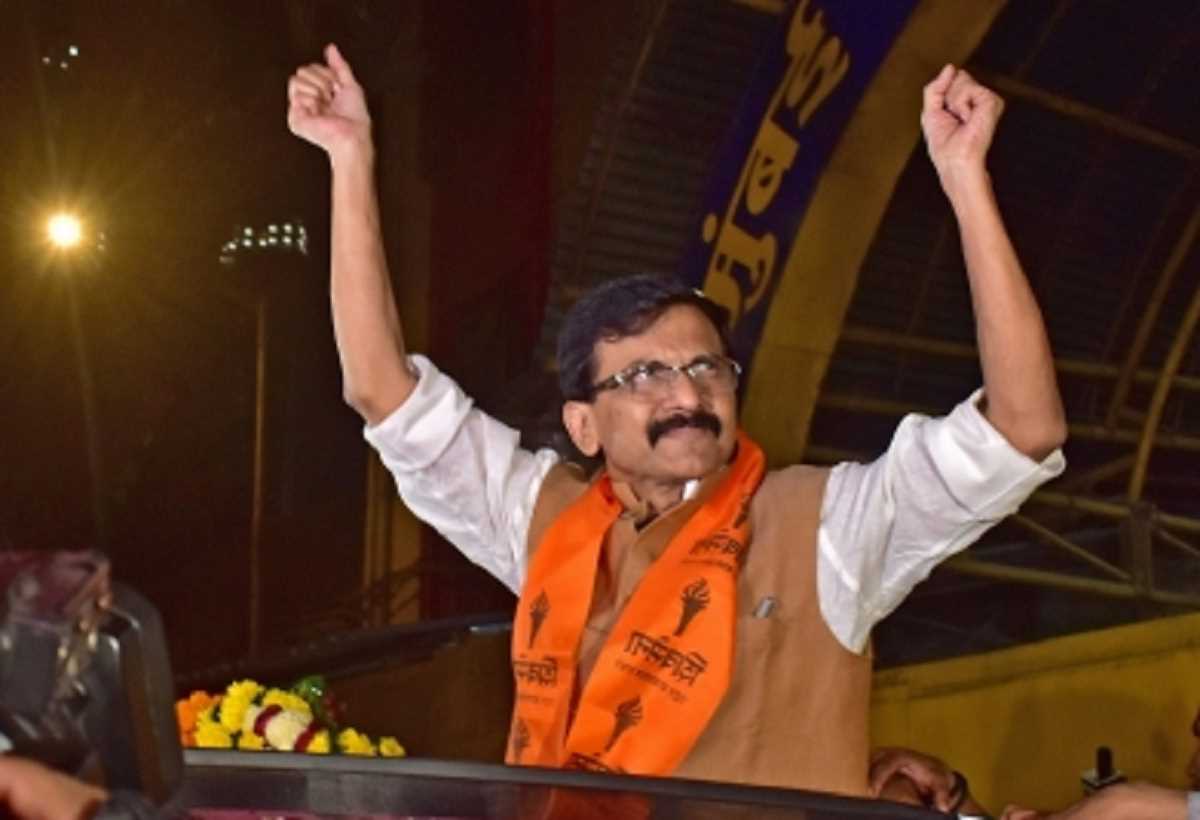 जेल में खुद से और दीवारों से करता था बात : संजय राउत