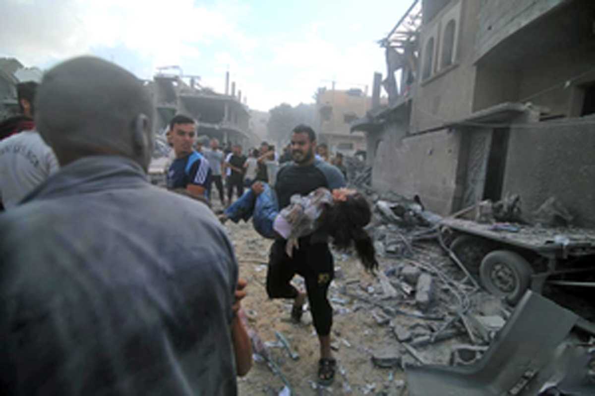 इजरायली हमलों में मरने वाले फिलिस्तीनियों की संख्या 21,320 तक पहुंची