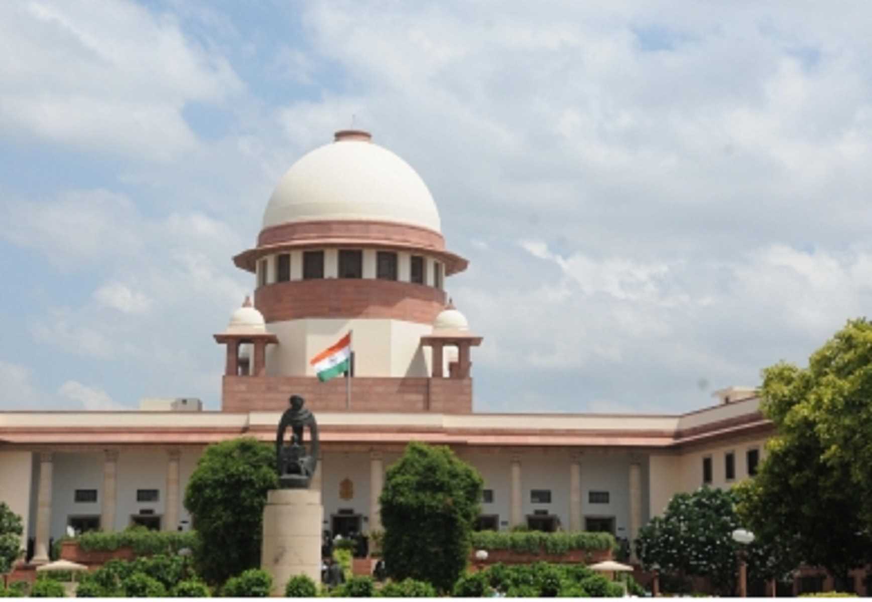 सुप्रीम कोर्ट बेनामी कानून पर फैसले की समीक्षा के लिए केंद्र की याचिका पर विचार करने को तैयार सुप्रीम कोर्ट बेनामी कानून पर फैसले की समीक्षा के लिए केंद्र की याचिका पर विचार करने को तैयार