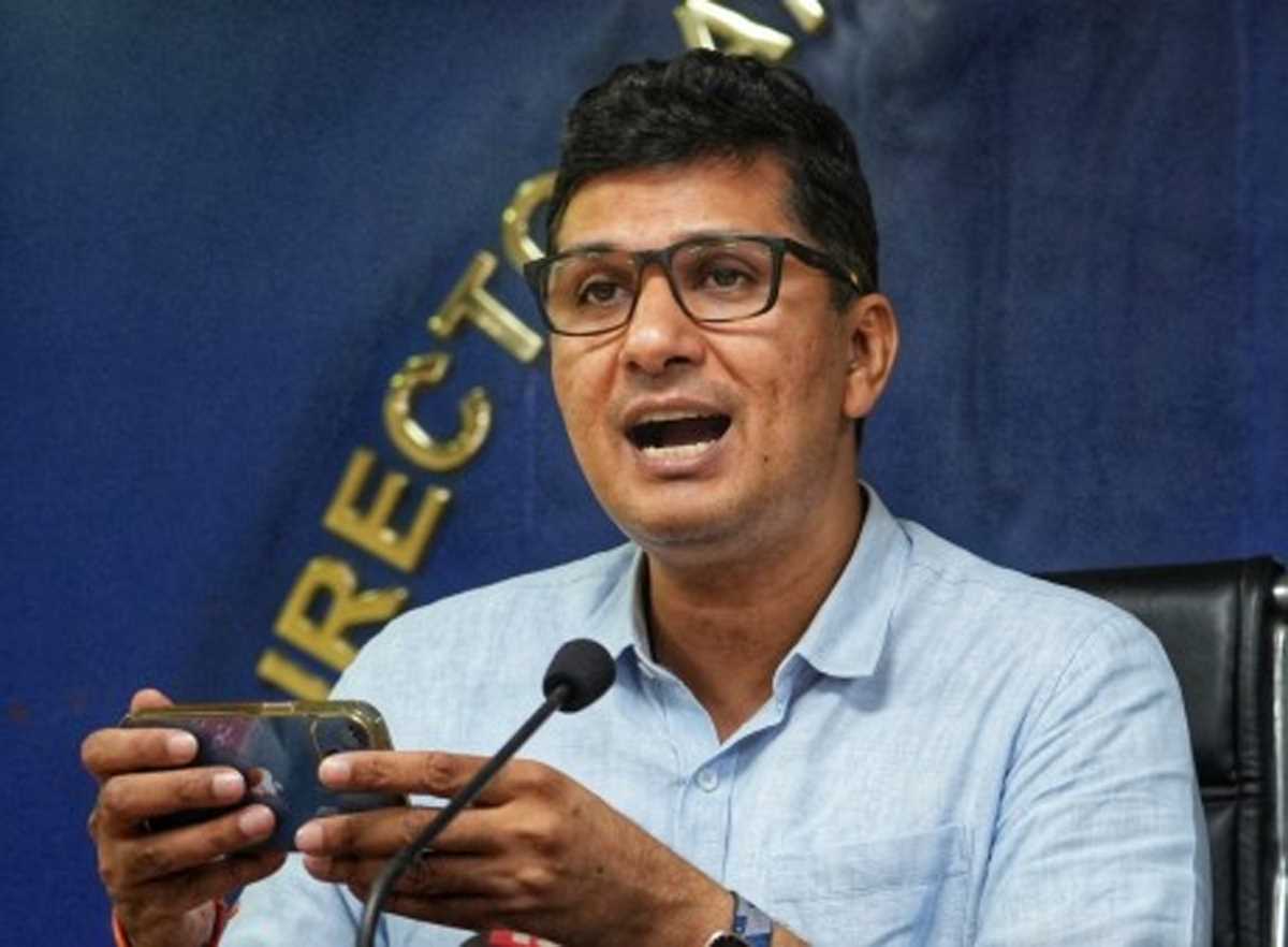 दिल्ली सरकार आईएएस अधिकारी राजशेखर के खिलाफ कार्रवाई करेगी