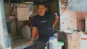 गुजरात में चाय बेचने वाले खेमराज दवे को आयकर विभाग ने थमाया करोड़ों का नोटिस