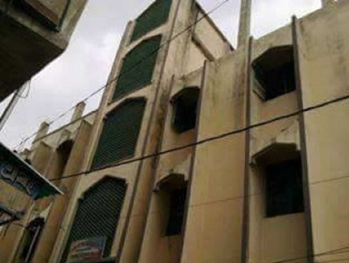 स्कूल की छत पर बम ब्लास्ट, नीचे चल रही थी पढ़ाई, कोई हताहत नहीं