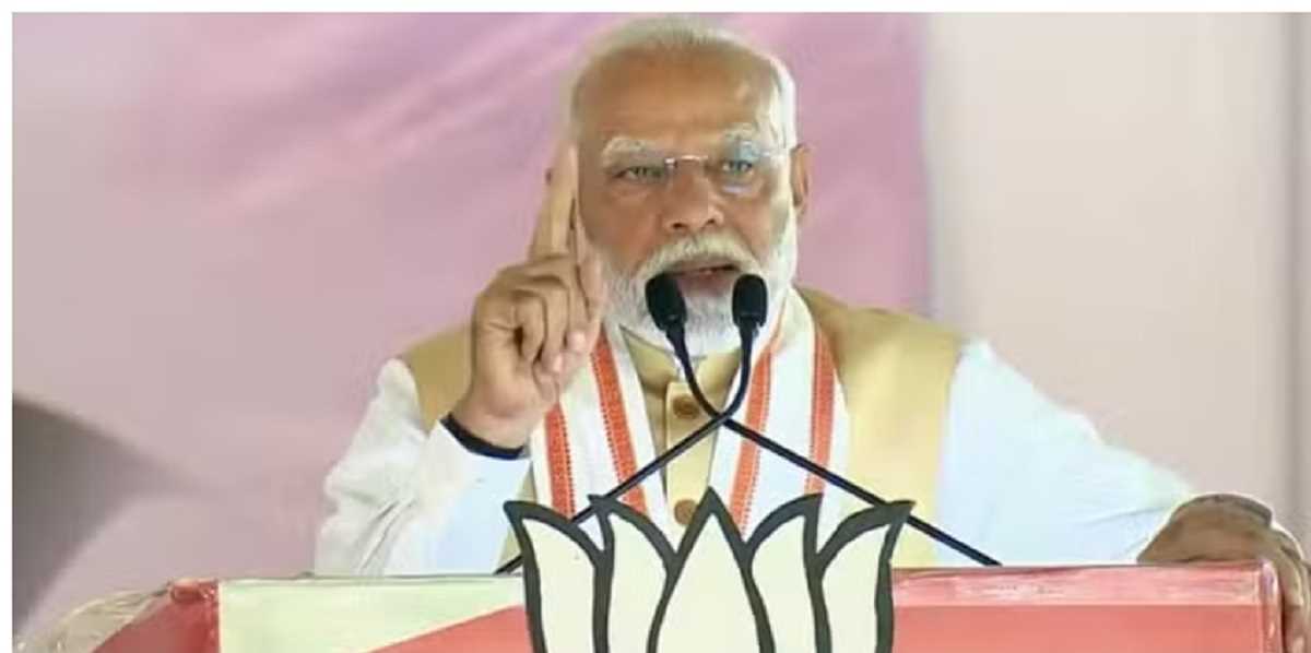 कांग्रेस और उसके साथी आदिवासियों को कभी ऊंचाई पर नहीं देख सकते : पीएम मोदी