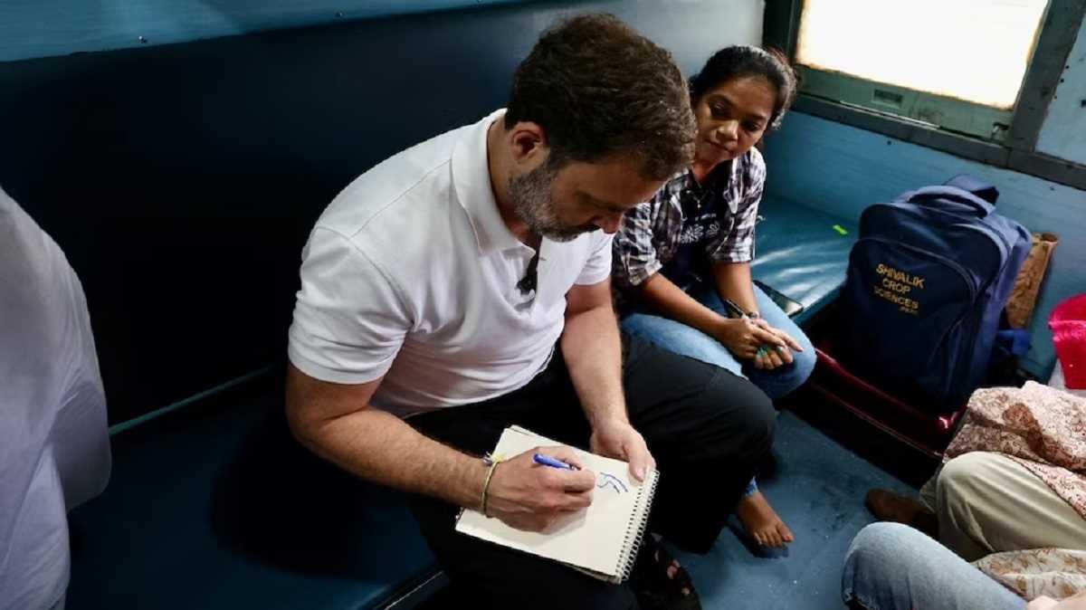 राहुल गांधी ने ट्रेन सफर का वीडियो किया शेयर, कहा- छोटी सी रेल यात्रा में दिखी भारत की झलक