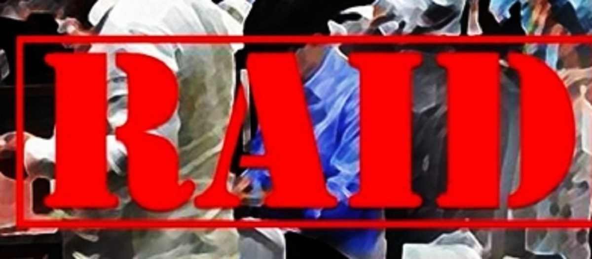 कश्मीर में खैबर बिजनेस ग्रुप की कई इकाइयों पर आयकर विभाग ने की छापेमारी