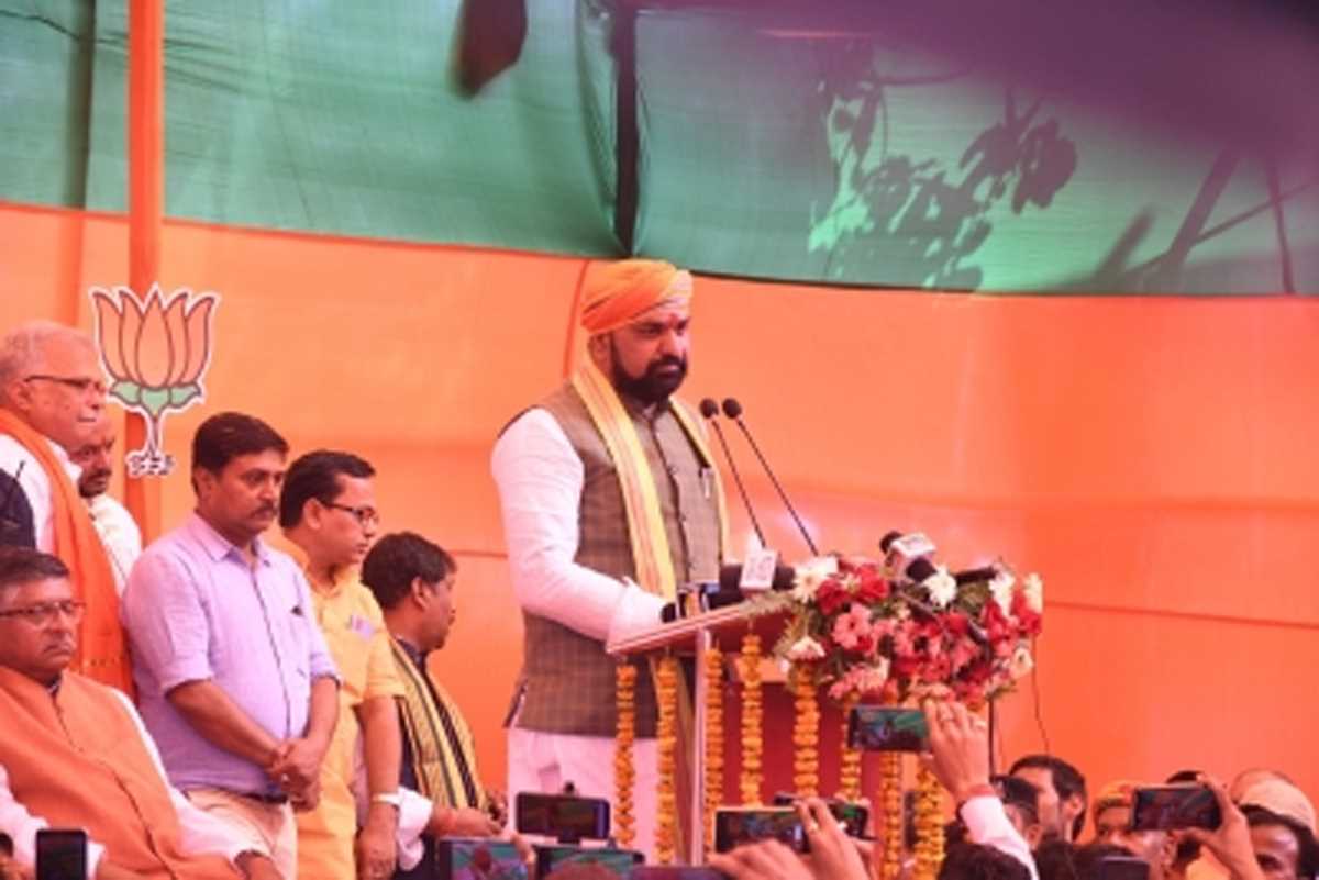 भव्य स्वागत देखकर भावुक हुए सम्राट चौधरी, कहा, विरोधी दलों का सुपड़ा साफ कर आपके कर्ज को उतारने का प्रयास करूंगा