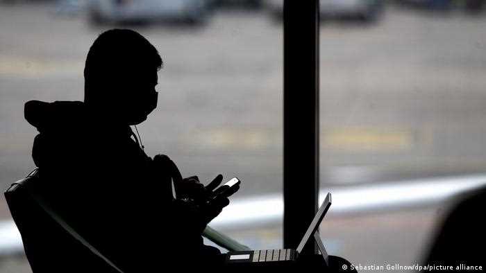 क्या हो जब हैकर बन जाए सरकार का साइबर एजेंट क्या हो जब हैकर बन जाए सरकार का साइबर एजेंट