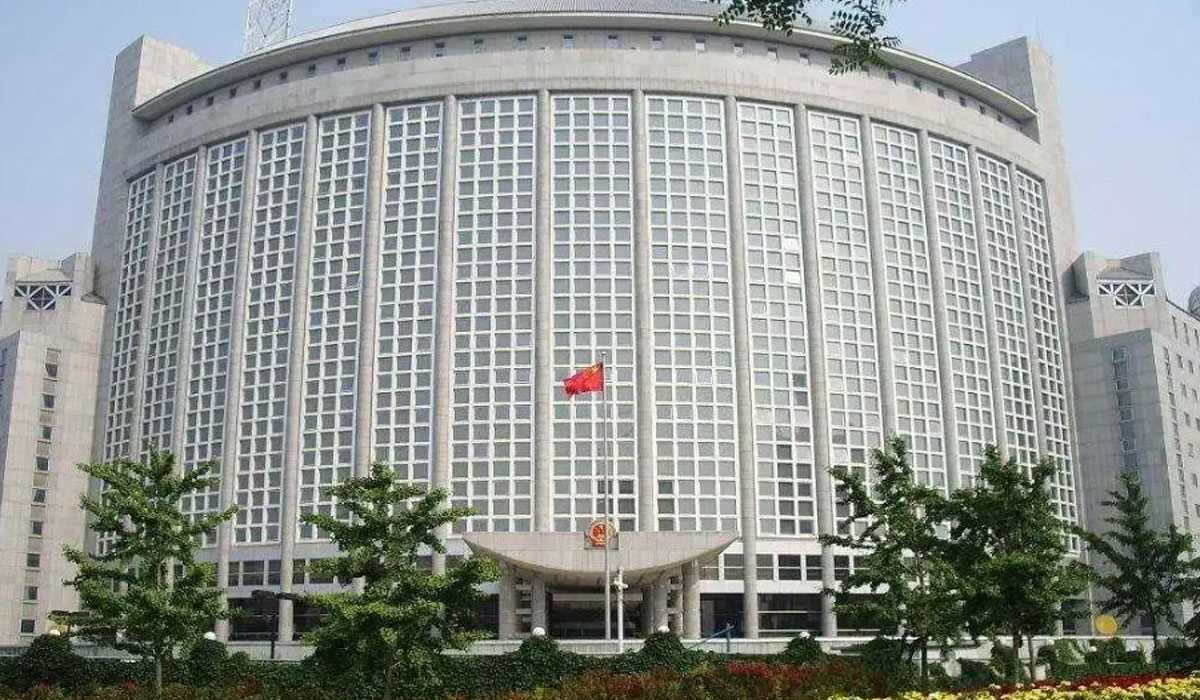 चीन ने पाक में चीनी काफिले पर आतंकवादी हमले की निंदा की