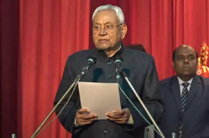 बिहार में एनडीए की सरकार बनी, नीतीश ने नौवीं बार ली मुख्यमंत्री पद की शपथ, नड्डा बोले : अब विकास को गति मिलेगी