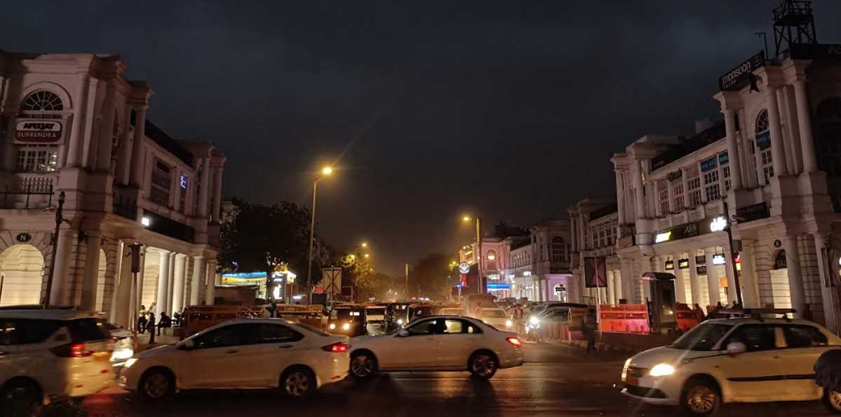 दिल्ली में बारिश से मौसम हुआ सुहावना, आईएमडी ने शनिवार के लिए भी जारी किया अलर्ट