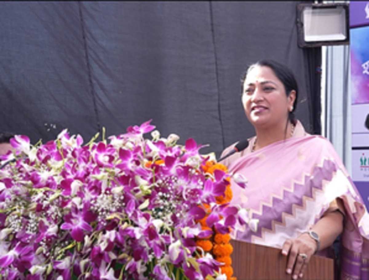 महिलाएं समाज की रीढ़, स्वास्थ्य और शिक्षा के क्षेत्र में दे रही अहम योगदान: रेखा गुप्ता
