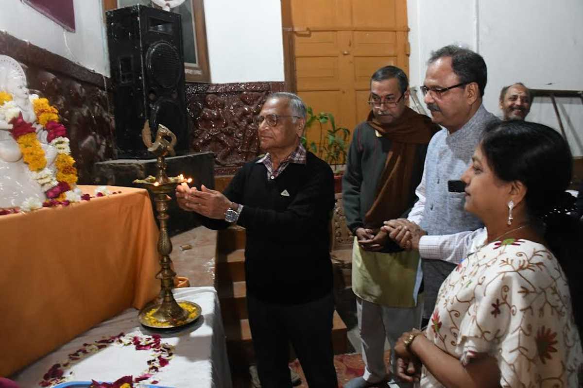 सावरकर परिवार की महिलाओं ने जगाया स्वाभिमान, स्वदेशी अपनाने किया प्रेरित