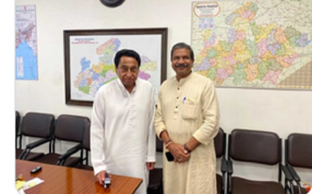 मध्य प्रदेश में बागी हुए पूर्व सांसद को कांग्रेस मनाने में कामयाब