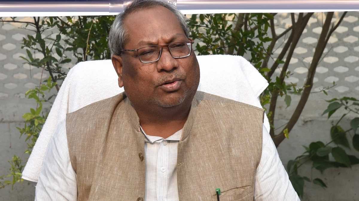 मुलायम सिंह यादव पिछड़ों की आवाज, राजू दास की टिप्पणी अशोभनीय: संजय निषाद