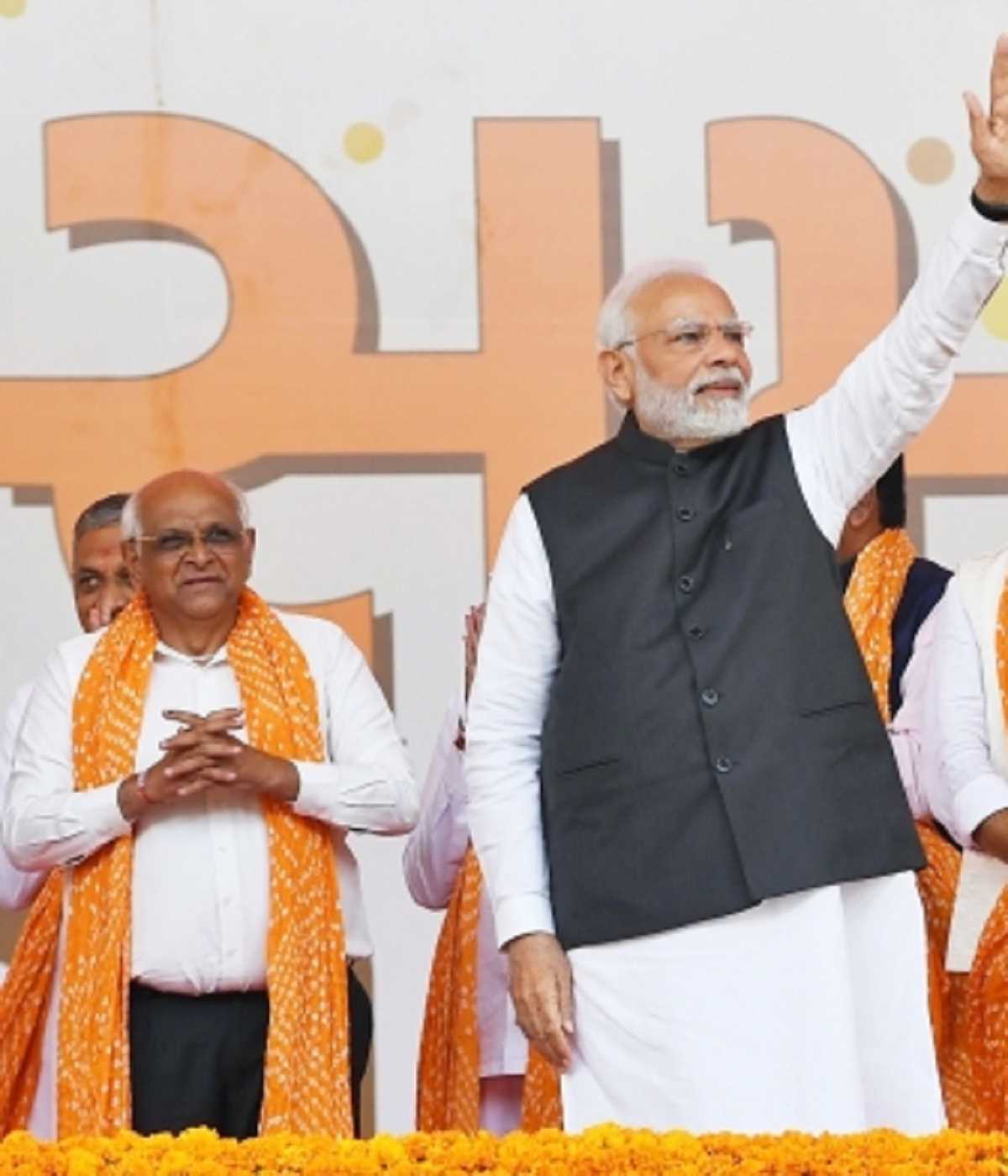 गुजरात की जीत को लेकर प्रधानमंत्री नरेंद्र मोदी को दी बधाई