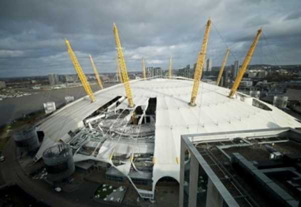 यूके में तूफान यूनिस के कारण तीन लोगों की मौत