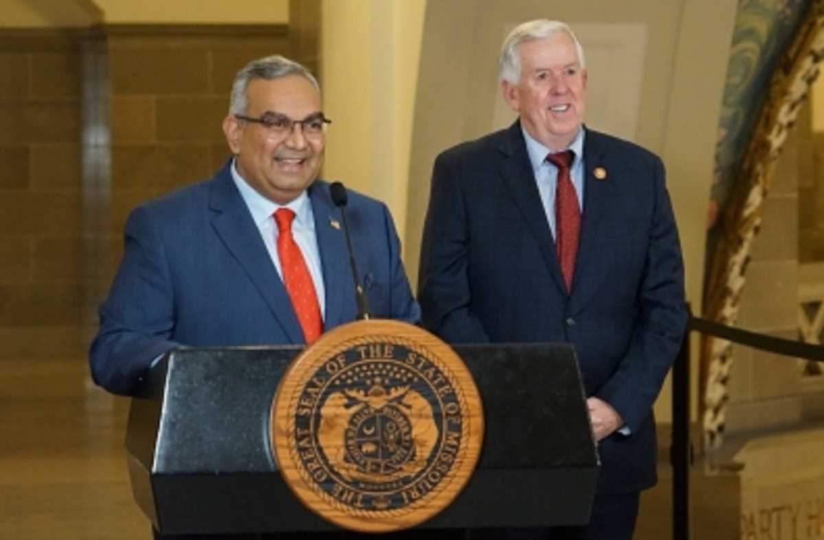 भारतीय मूल के विवेक मलिक बने मिसौरी के पहले गैर-श्वेत कोषाध्यक्ष