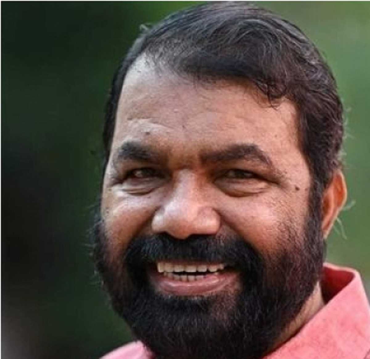 पति मंत्री हैं तो क्या इसका मतलब पत्नी को घर में बैठना चाहिए : केरल मंत्री