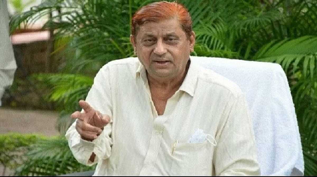 BJP  महतारी वंदन योजना के फार्म भरवाकर महिलाओं को कर रही हैं भ्रमित – अकबर