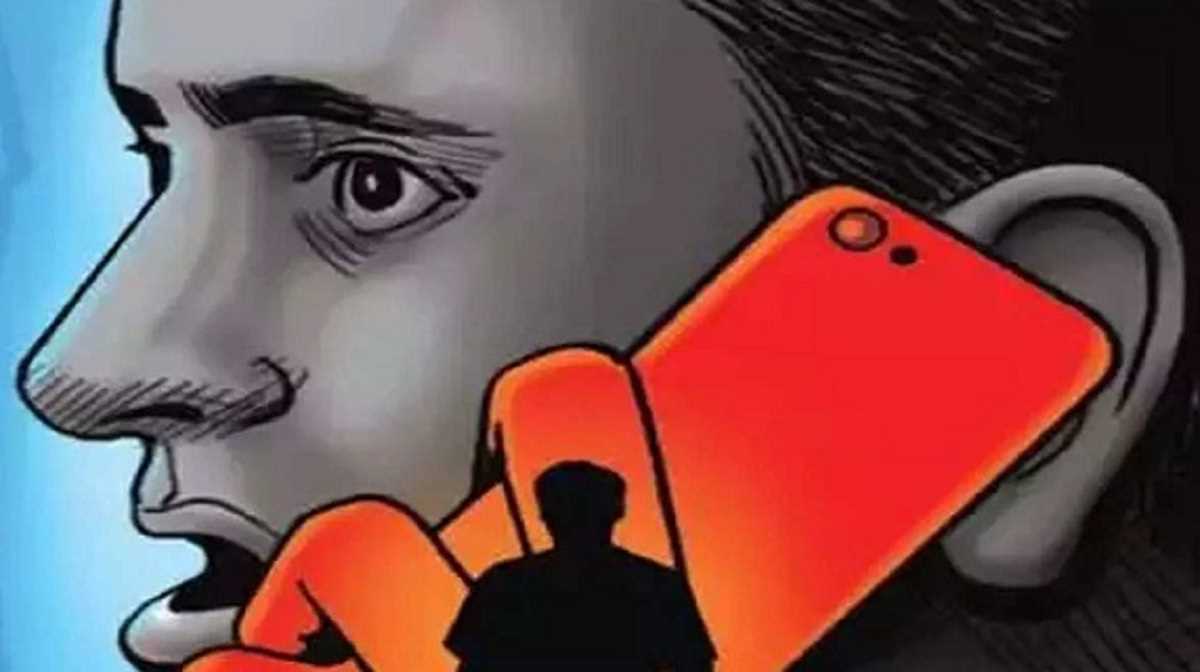 मुंबई पुलिस ने व्हाट्सएप पर बम ब्लास्ट की धमकी देने वाले युवक को किया गिरफ्तार