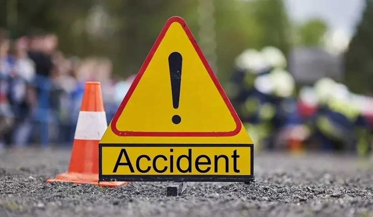 ओडिशा में सड़क दुर्घटना में दो लोगों की मौत