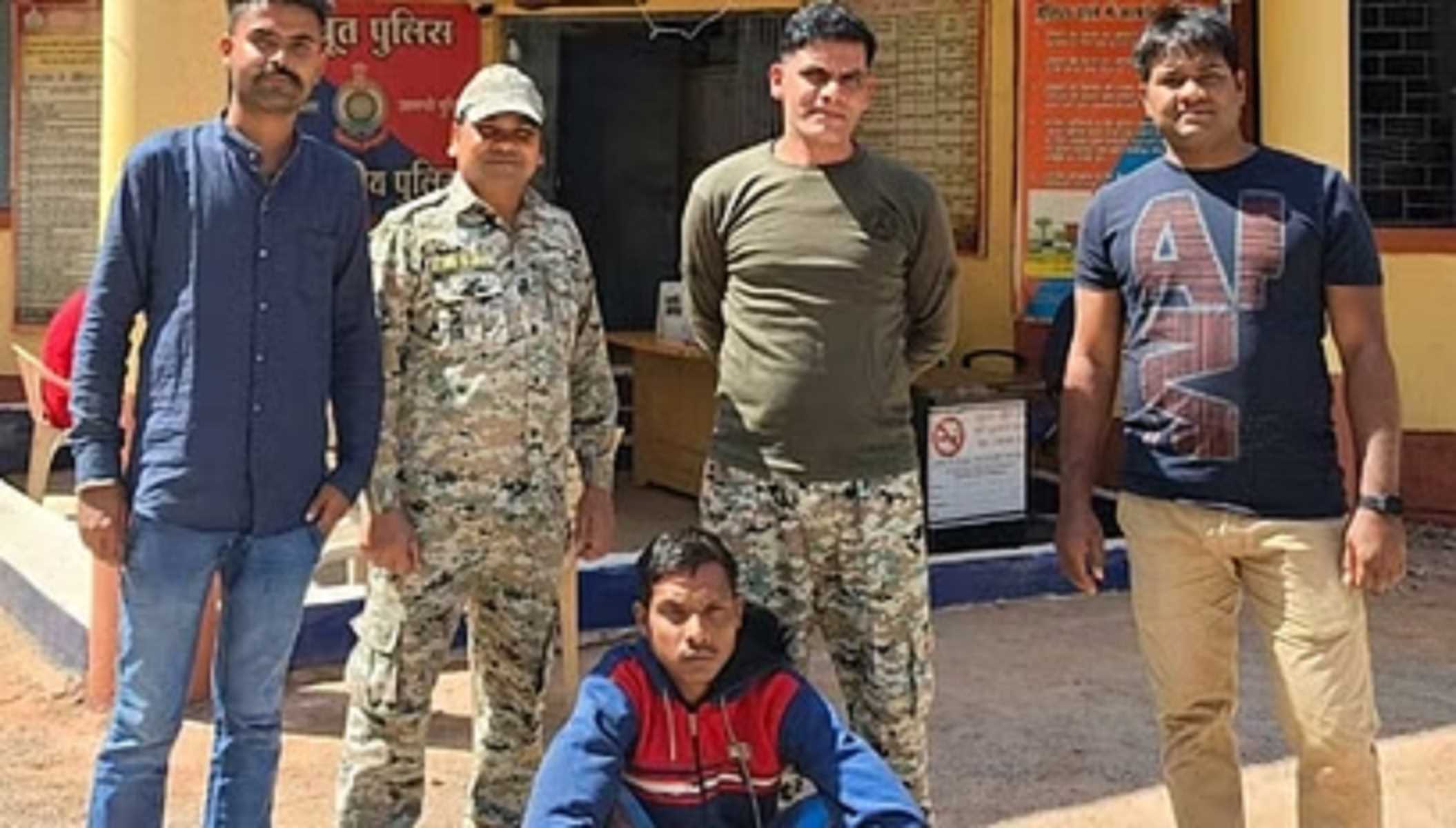 Jagdalpur: बच्चा बीमार था तो झाड़-फूंक वाले को बुलाकर ले गया, इलाज नहीं कर पाया तो फावड़ा मारकर हत्या कर दी