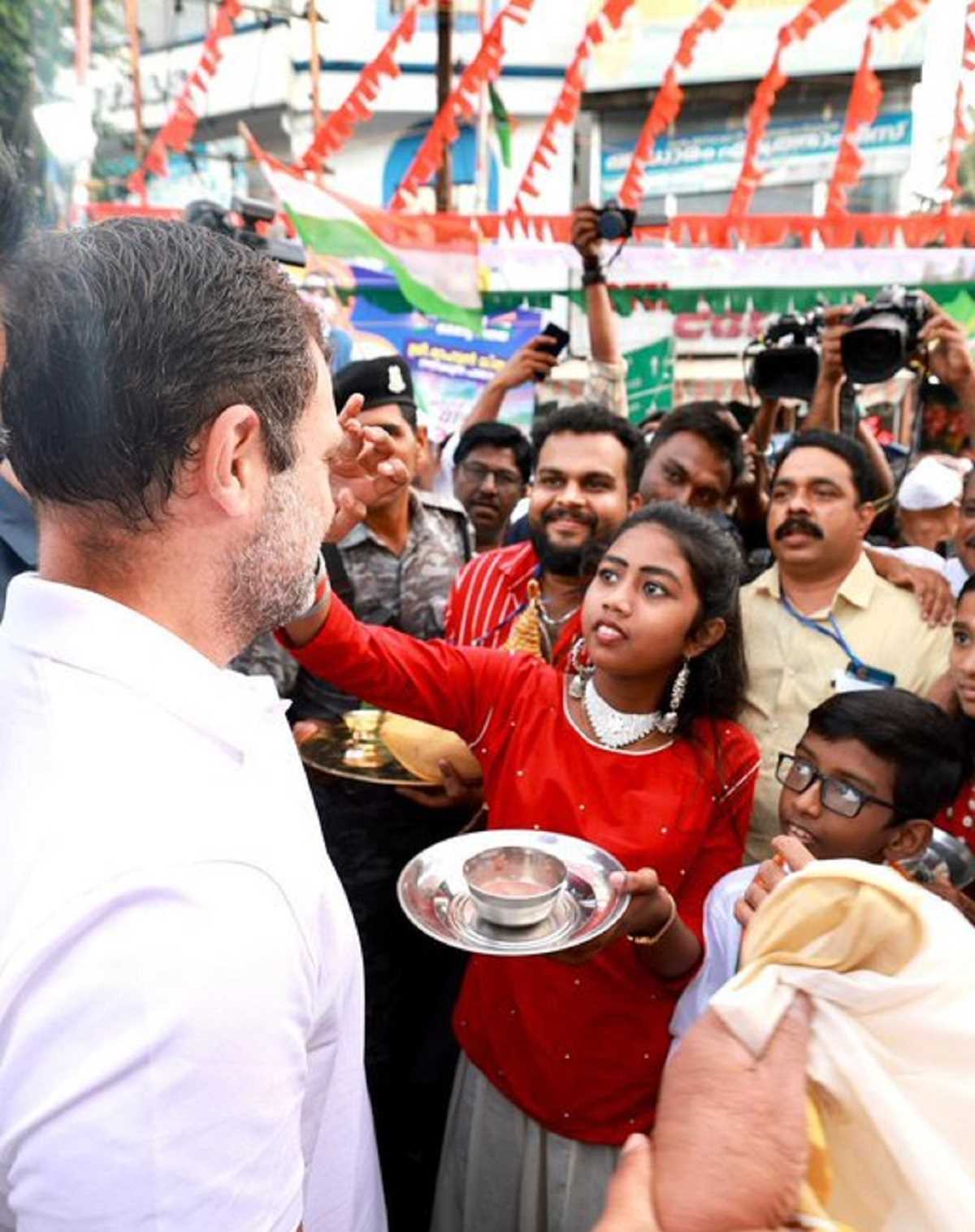 राहुल की ‘भारत जोड़ो यात्रा’ का केरल सीमा पर भव्य स्वागत