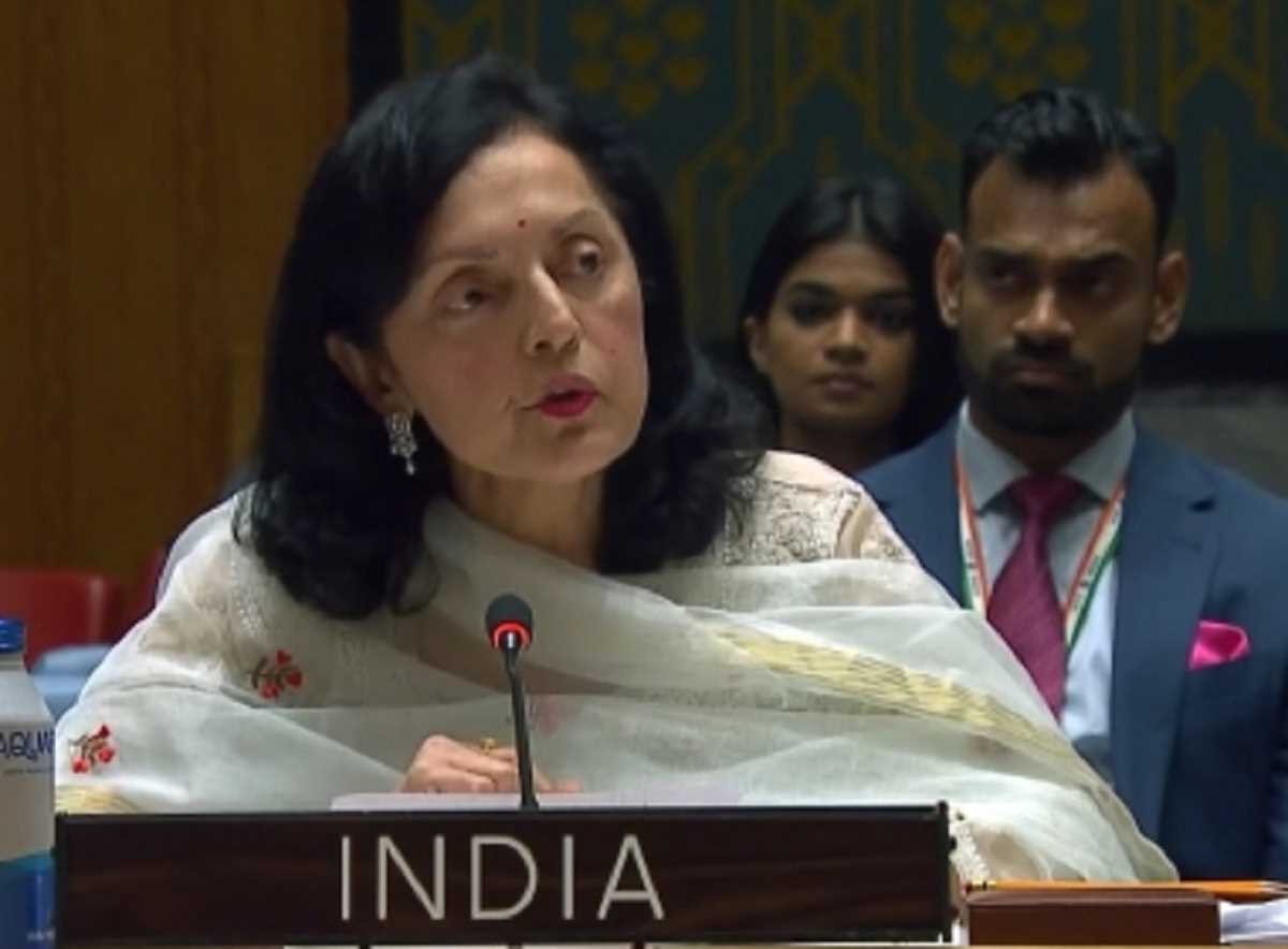 यूक्रेन को क्षतिपूर्ति प्रस्ताव से दूरी बनाते हुए भारत ने इसकी वैधता पर उठाए सवाल