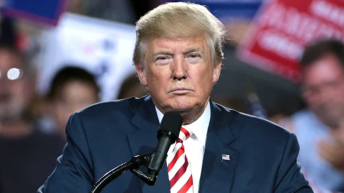 ट्रंप ने अंतर्राष्ट्रीय गठबंधन को कमजोर करने की धमकी देकर सैनिकों को खतरे में डाला, नाटो को चेतावनी दी