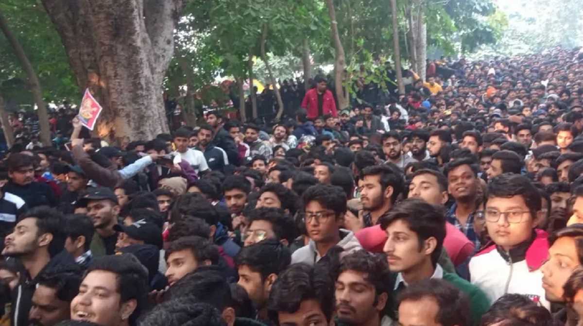 कोहली की मौजूदगी के कारण डीडीसीए ने प्रशंसकों के लिए और गेट खोले, सुरक्षा बढ़ाई