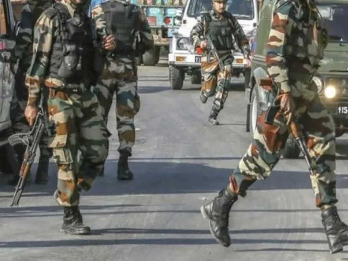 किसानों का विरोध: अंतरराज्यीय सीमाओं पर भारी सुरक्षा बंदोबस्त जारी किसानों का विरोध: अंतरराज्यीय सीमाओं पर भारी सुरक्षा बंदोबस्त जारी