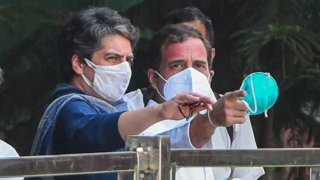 पत्रकारों को गिरफ्तार करने पर भड़के राहुल गांधी और प्रियंका गांधी