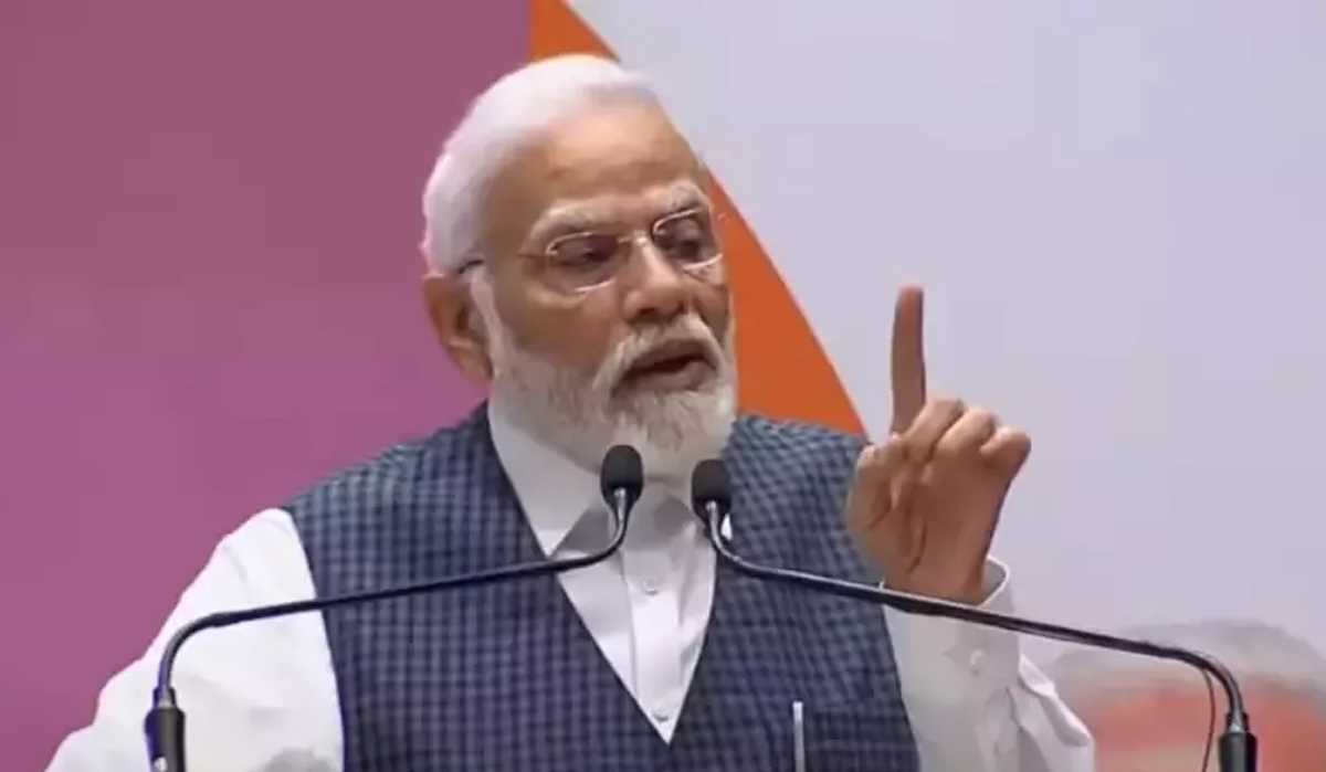 विपक्ष नफरत, नकारात्मकता की छवि से बाहर निकले, सकारात्मक विचार ले कर आए : मोदी