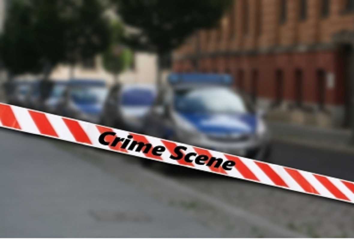 नोएडा में मर्सिडीज कार की टक्कर से ई-रिक्शा चालक की मौत, आरोपी गिरफ्तार