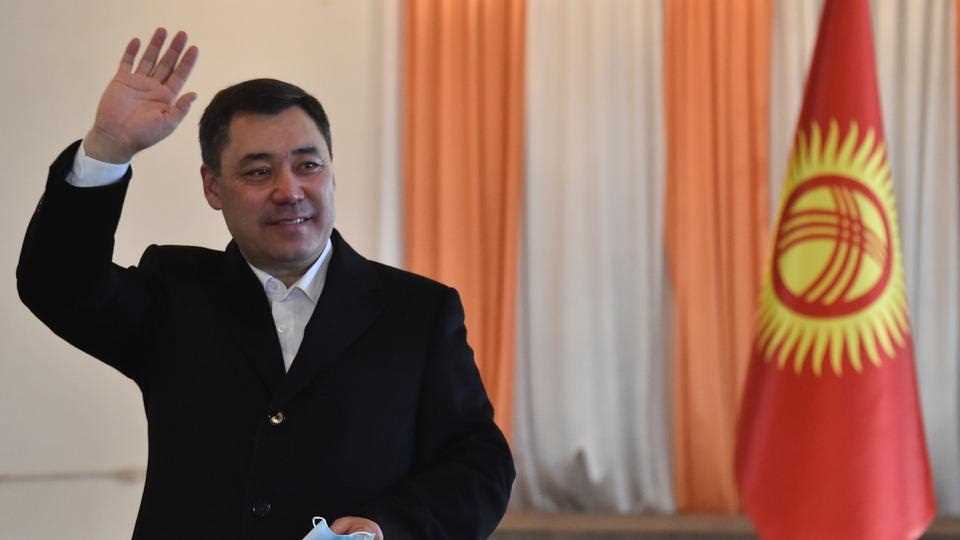 सादिर जापारोव ने ली किर्गिजस्तान के नए राष्ट्रपति पद की शपथ