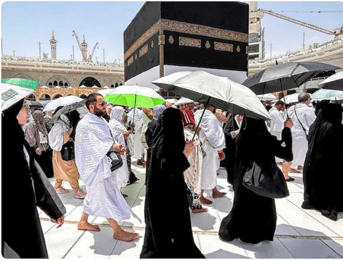 पाकिस्तान के 67,000 जायरीन नहीं कर पाएंगे हज यात्रा, क्या है वजह? पाकिस्तान के 67,000 जायरीन नहीं कर पाएंगे हज यात्रा, क्या है वजह?