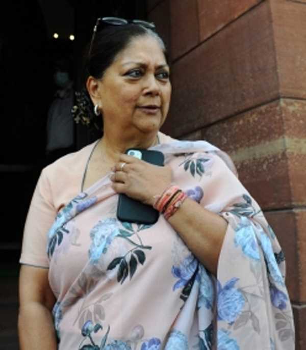 वसुंधरा राजे राजस्थान में खुद को पार्टी का चेहरा बनाने की कोशिश में वसुंधरा राजे राजस्थान में खुद को पार्टी का चेहरा बनाने की कोशिश में