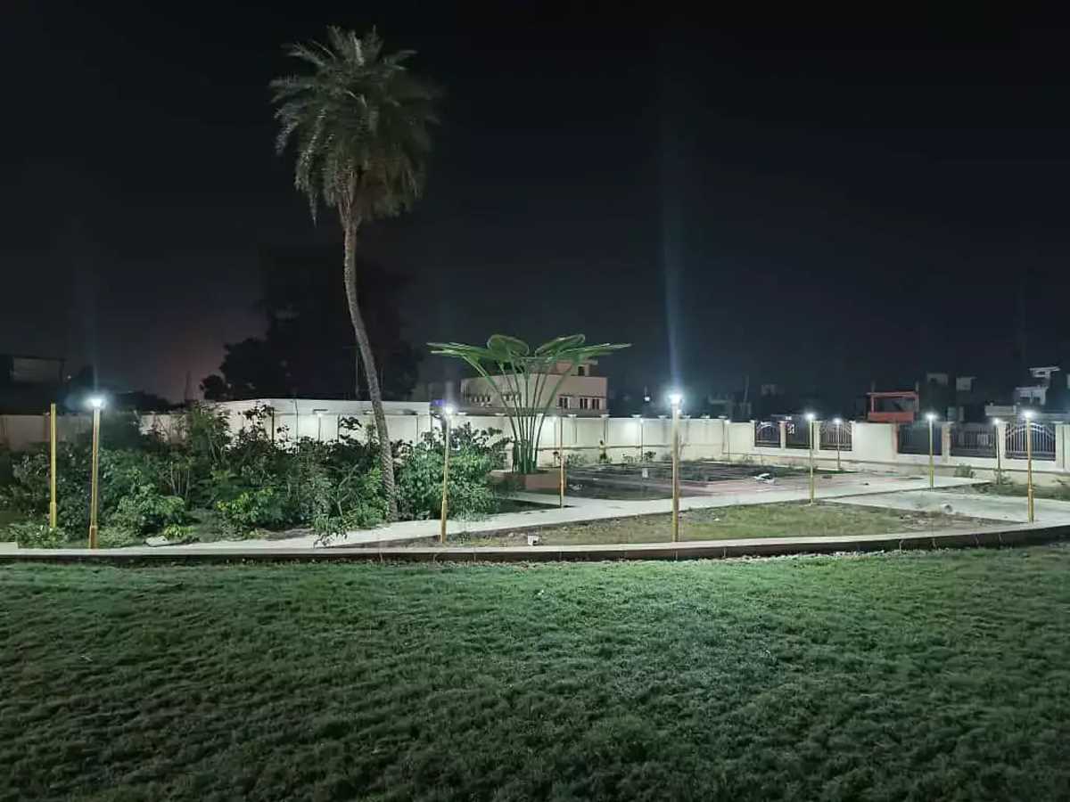 अयोध्या में सोलर ट्री की दूधिया रोशनी में नहाए 34 पार्क