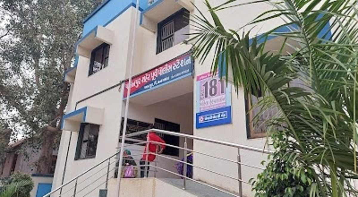 गुजरात में जबरन धर्म परिवर्तन, रंगदारी के आरोप में 2 गिरफ्तार