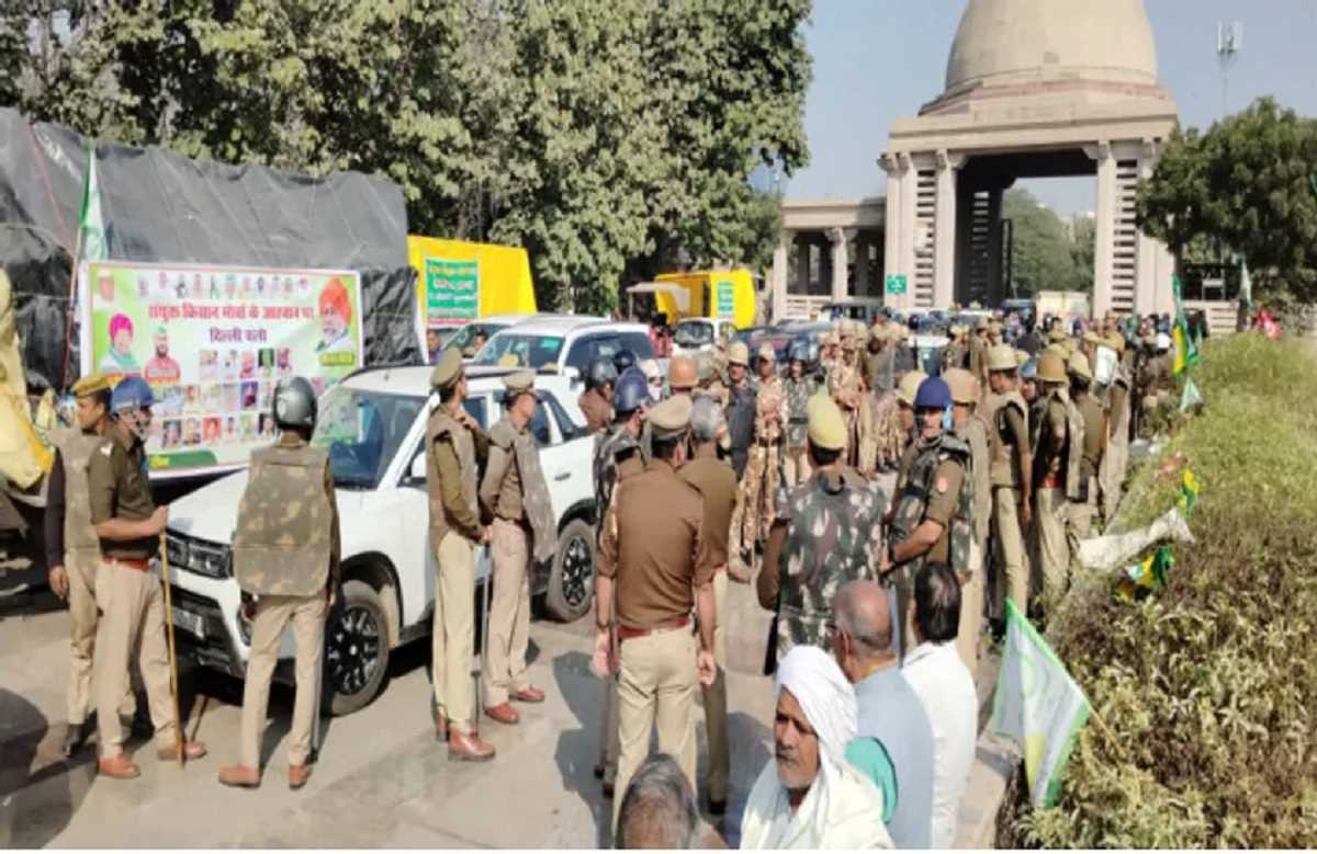 पुलिस ने सैकड़ों किसानों को हिरासत में लिया, जबरन धरना खत्म कराने का लगा आरोप