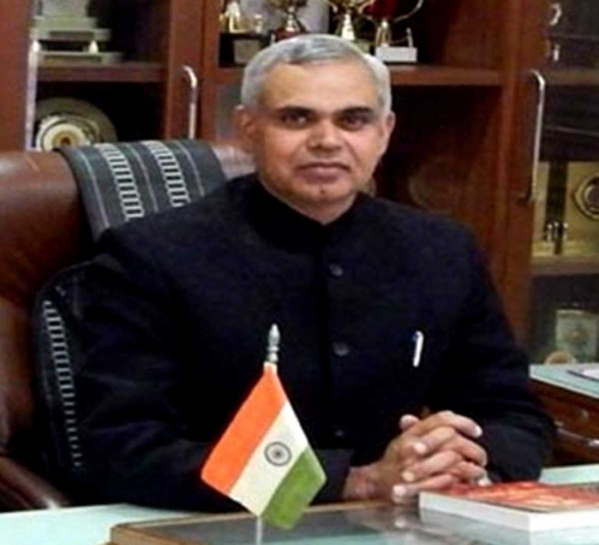 गुजरात: राज्यपाल आचार्य देवव्रत ने हिंदुओं को बताया नंबर-1 ढोंगी